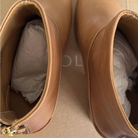 Nisolo Tan Ankle Boots Stylish and Versatile - Picture 6 of 6